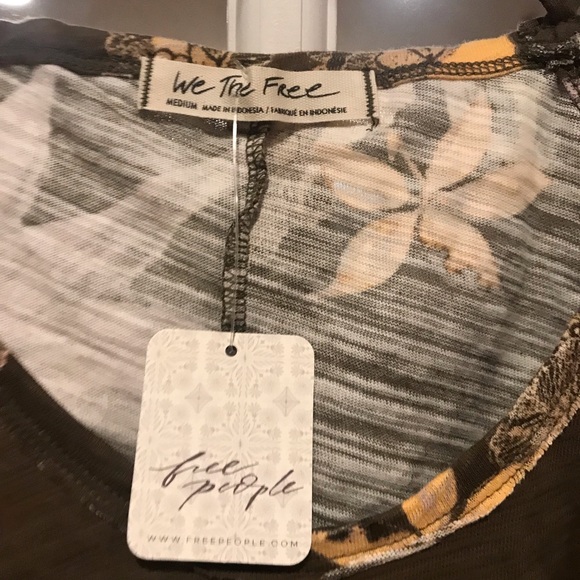 Free People top - Picture 3 of 4